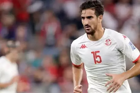 منتخب تونس يتلقى مفاجأة سارة بشأن إصابة بن رمضان وموعد عودته